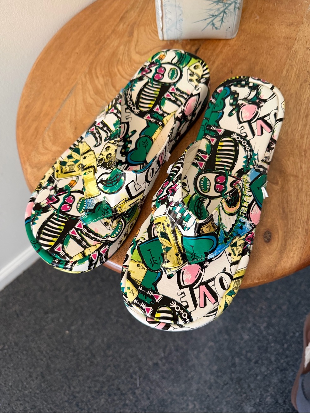 Women multi color flip flop